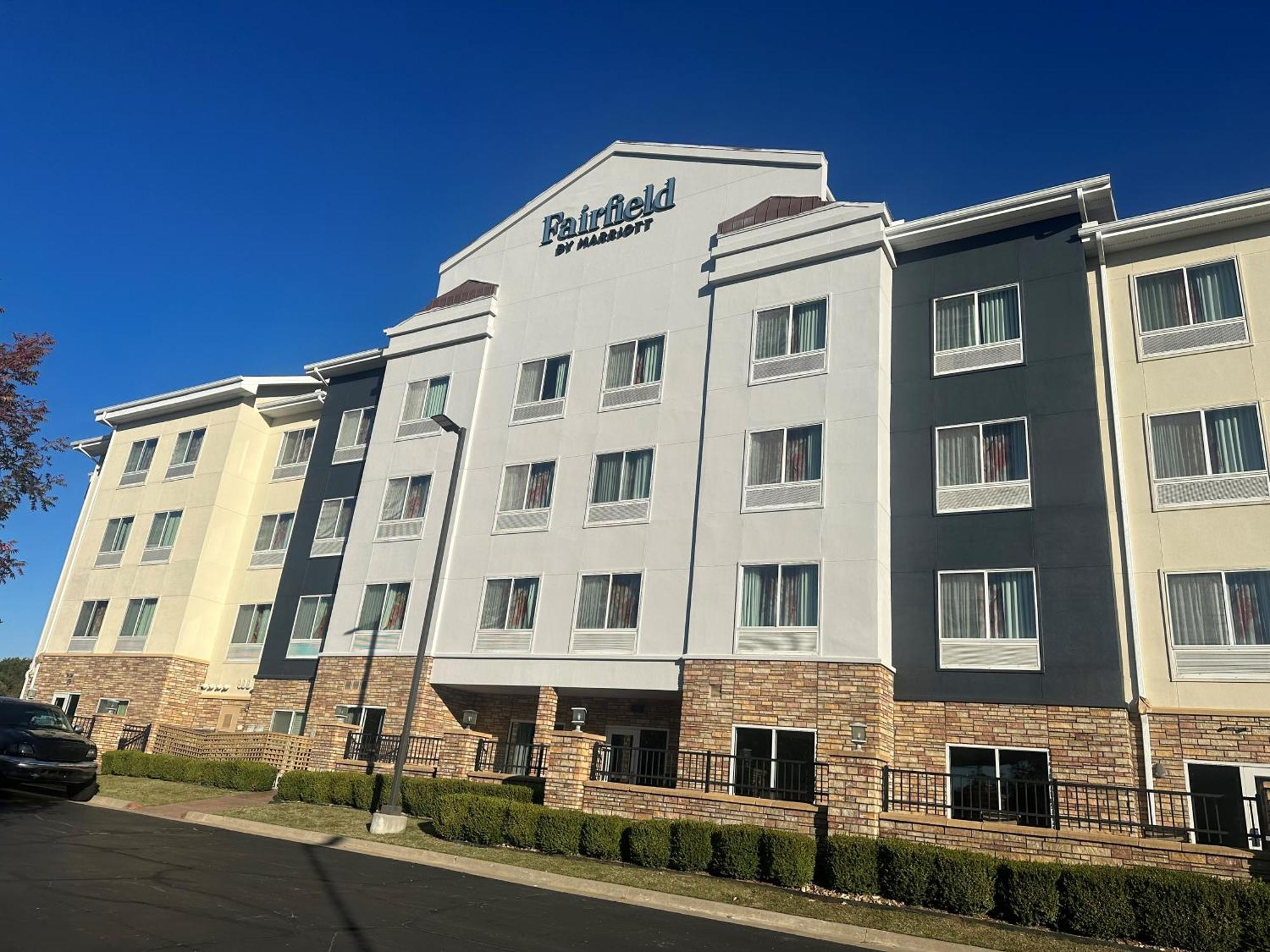 Fairfield Inn & Suites Tulsa South Medical District Exteriör bild